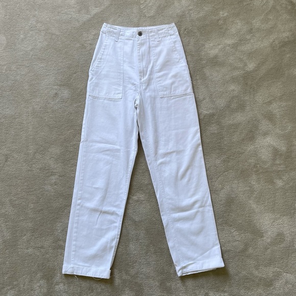 White pants - Picture 1 of 3